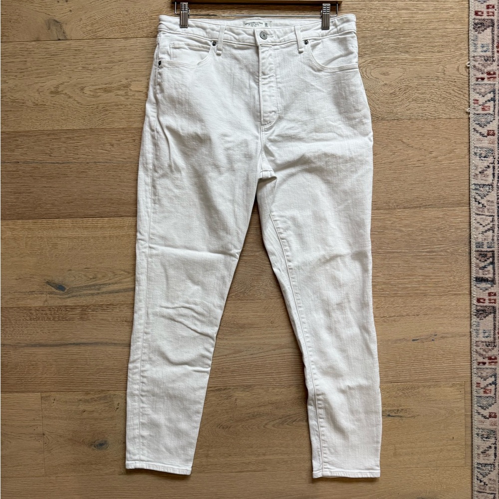 Abercrombie & Fitch White High Rise Super Skinny Jeans